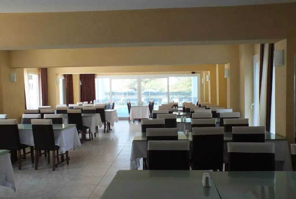 hotel blue sea kusadasi_shabavizparvaz_13.jpg